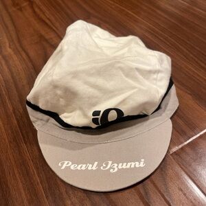 Pearl Izumi White and Black Cycling Cap
